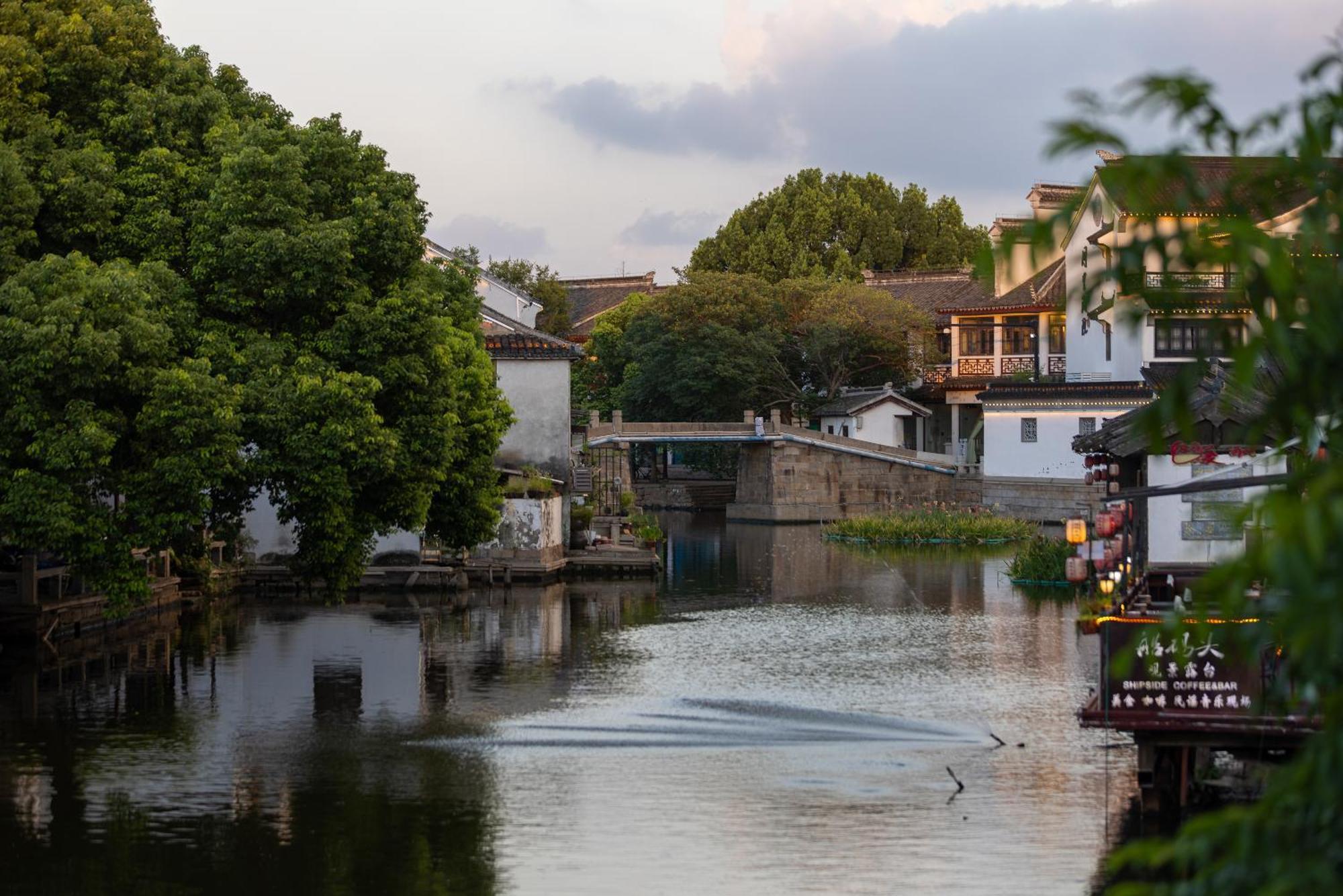 Tongli Slowlife River View Inn 蘇州 エクステリア 写真